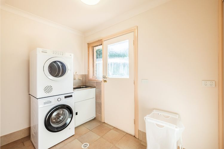 Pet friendly White Sands, 14 Whitesands Road – Linen & Air Con