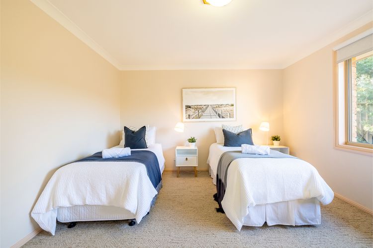 Pet friendly White Sands, 14 Whitesands Road – Linen & Air Con