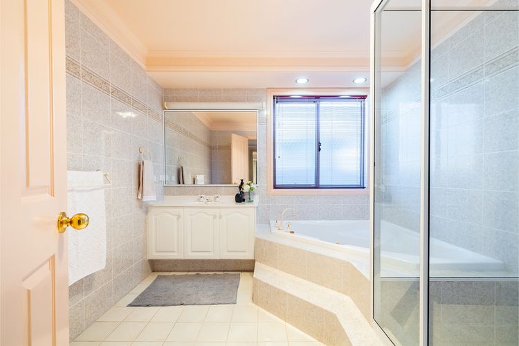 Pet friendly White Sands, 14 Whitesands Road – Linen & Air Con