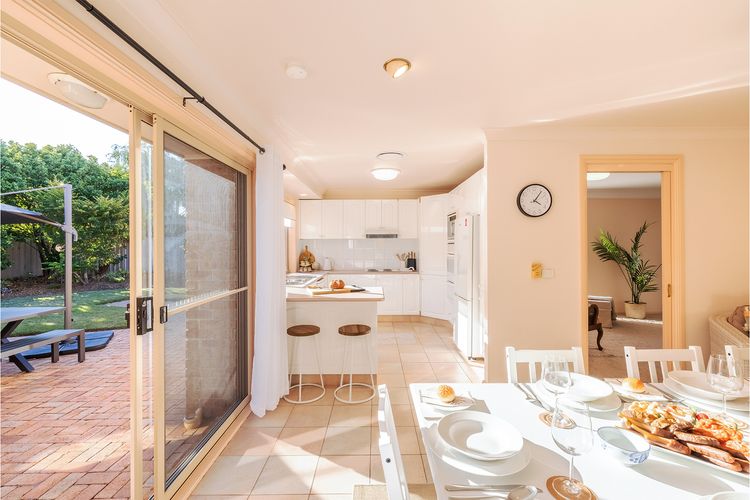 Pet friendly White Sands, 14 Whitesands Road – Linen & Air Con