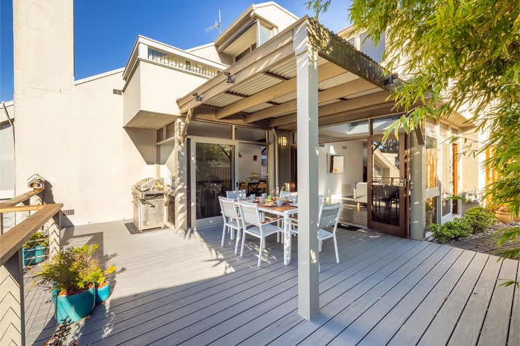 Wanda Waterview, 1/344 Wanda Ave – Water Views, Linen + Bed Making, Wi-Fi & aircon