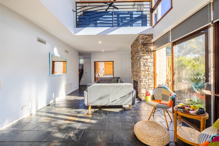 Wanda Waterview, 1/344 Wanda Ave – Water Views, Linen + Bed Making, Wi-Fi & aircon