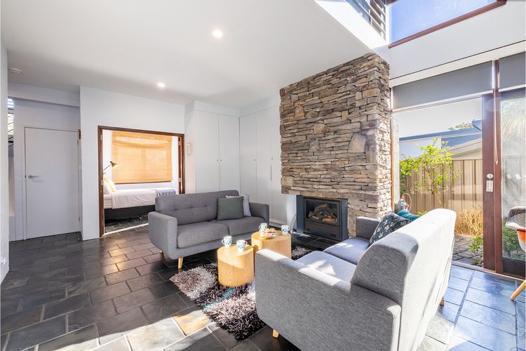 Wanda Waterview, 1/344 Wanda Ave – Water Views, Linen + Bed Making, Wi-Fi & aircon