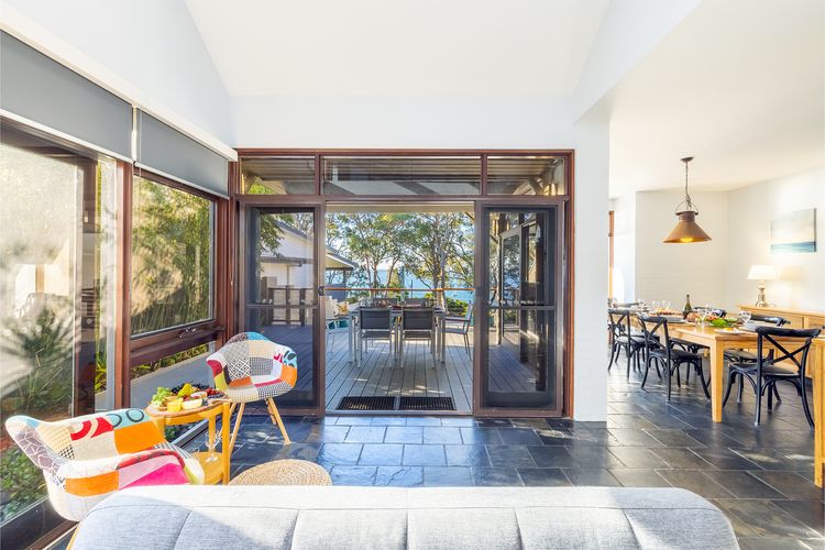 Wanda Waterview, 1/344 Wanda Ave – Water Views, Linen + Bed Making, Wi-Fi & aircon