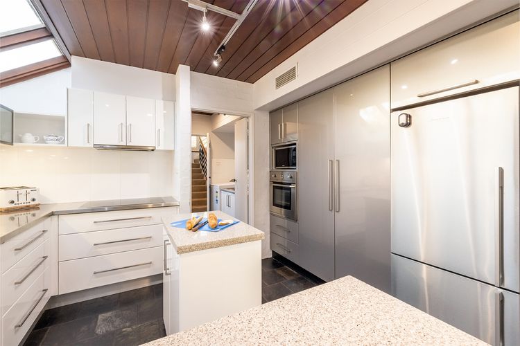 Wanda Waterview, 1/344 Wanda Ave – Water Views, Linen + Bed Making, Wi-Fi & aircon