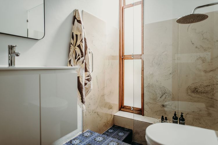 The Sundowner, 25 Lentara St – luxury pet friendly retreat with pool