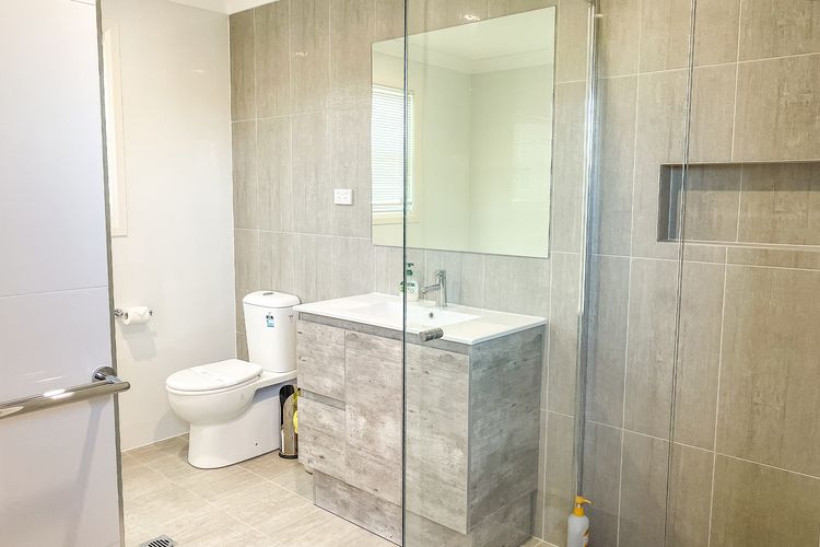 Stone’s Throw To The Beach, 2/92 Rocky Point Road