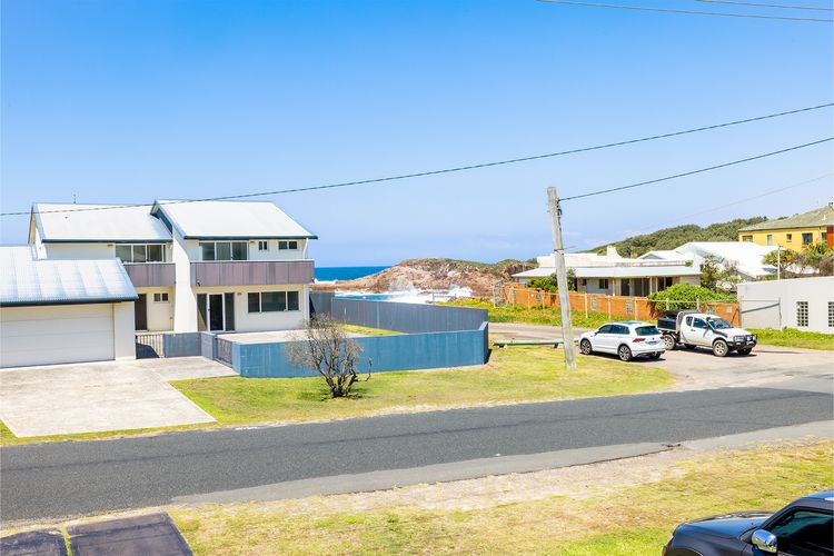 Bel Air, 8A Ocean Ave – pet friendly, water views and air con