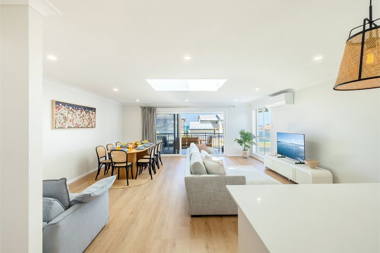 Bel Air, 8A Ocean Ave – pet friendly, water views and air con