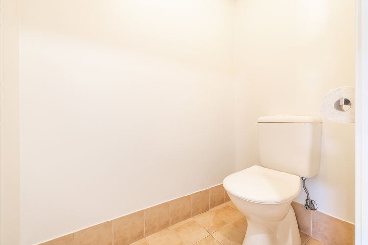 Bel Air, 8A Ocean Ave – pet friendly, water views and air con