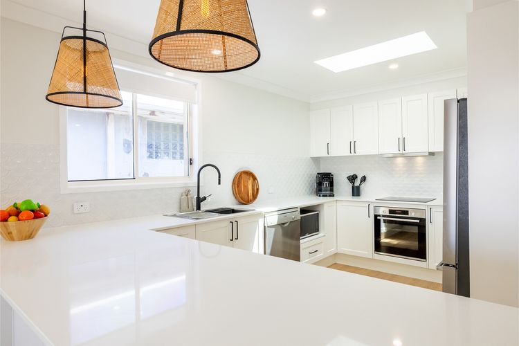 Bel Air, 8A Ocean Ave – pet friendly, water views and air con