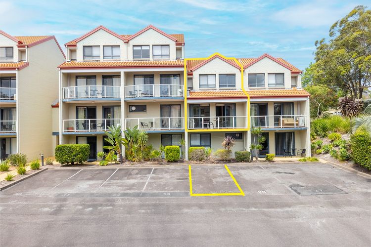 Nelson Bay Breeze Apartment, 29/1 Trafalgar Street – Air conditioned unit with Linen supplied, complex pool and spa