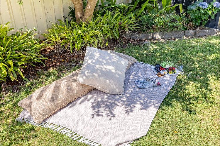 Evoke – Shoal Bay, 2 Leonard Ave , Stylish holiday house with air con, Wi-Fi & boat parking