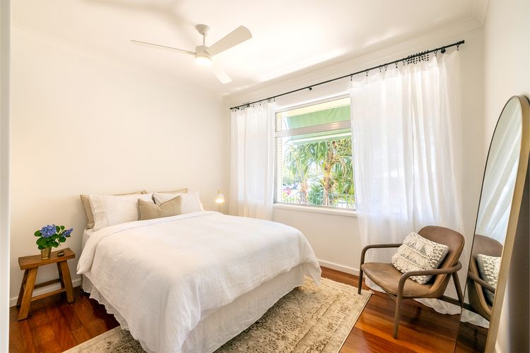 Evoke – Shoal Bay, 2 Leonard Ave , Stylish holiday house with air con, Wi-Fi & boat parking