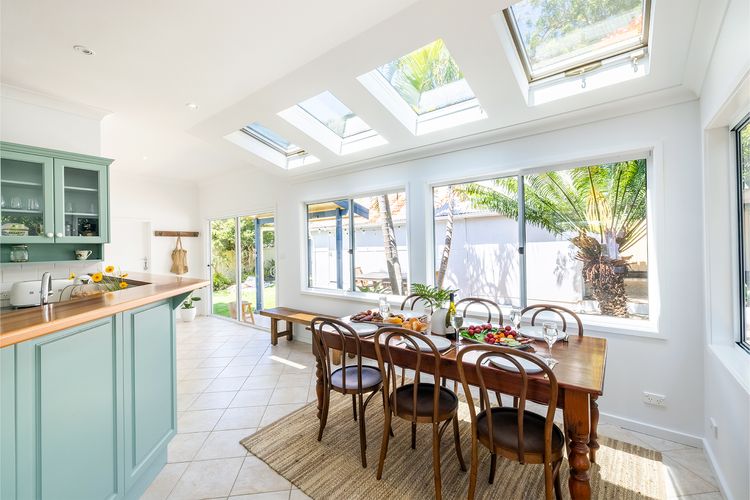 Evoke – Shoal Bay, 2 Leonard Ave , Stylish holiday house with air con, Wi-Fi & boat parking