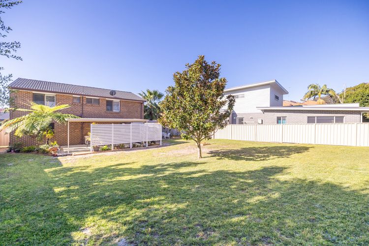 Hanks Corlette House, 49 Pantowora St – pet friendly, air con, boat parking, Wi-Fi