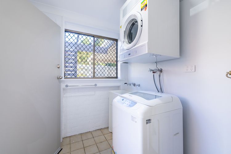 Hanks Corlette House, 49 Pantowora St – pet friendly, air con, boat parking, Wi-Fi