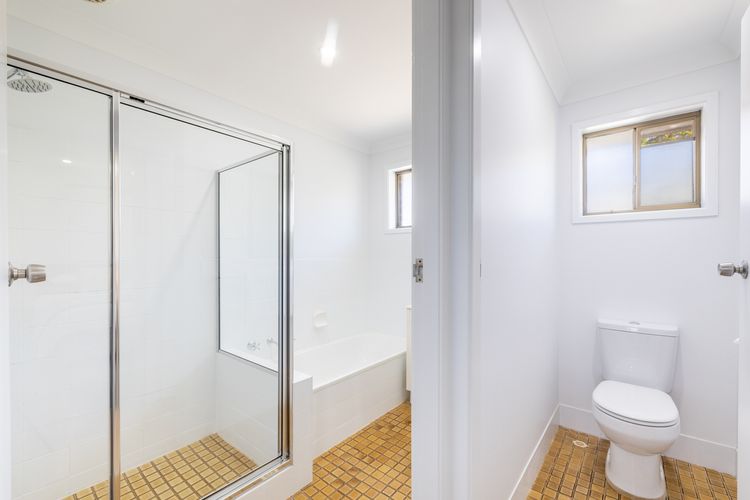 Hanks Corlette House, 49 Pantowora St – pet friendly, air con, boat parking, Wi-Fi