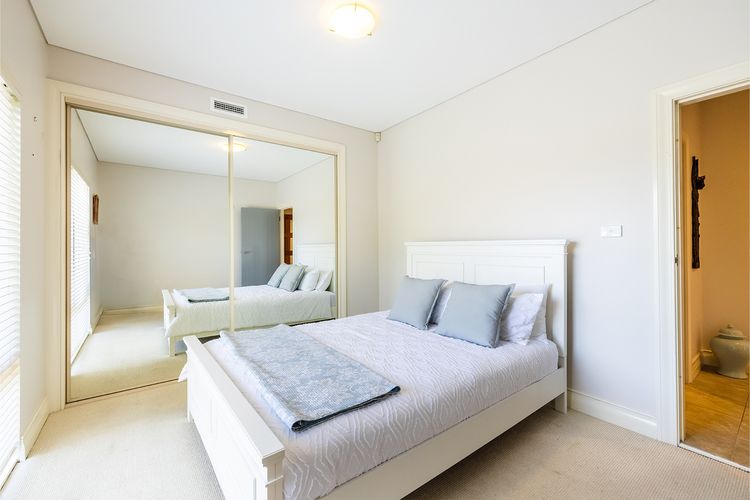 Birubi Point House, 56 Ocean Ave – stunning water views, ducted air con