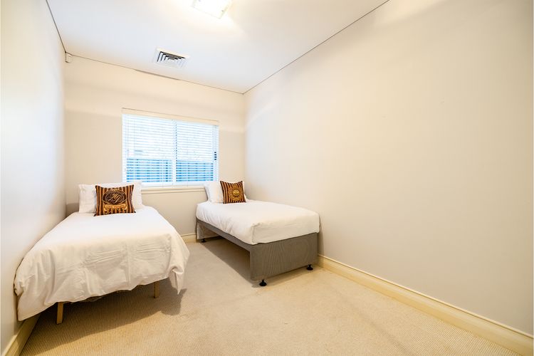 Birubi Point House, 56 Ocean Ave – stunning water views, ducted air con