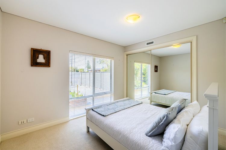 Birubi Point House, 56 Ocean Ave – stunning water views, ducted air con