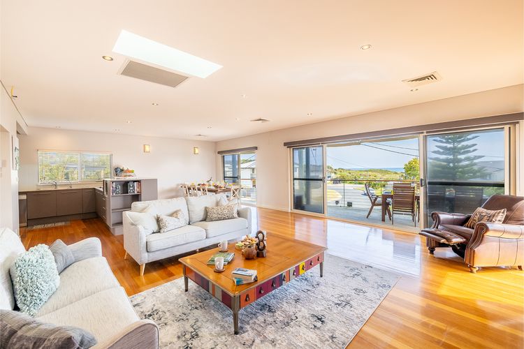 Birubi Point House, 56 Ocean Ave – stunning water views, ducted air con
