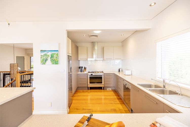 Birubi Point House, 56 Ocean Ave – stunning water views, ducted air con