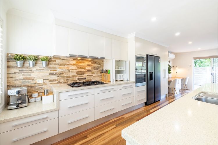Tropicality –  Private family retreat with solar heated pool