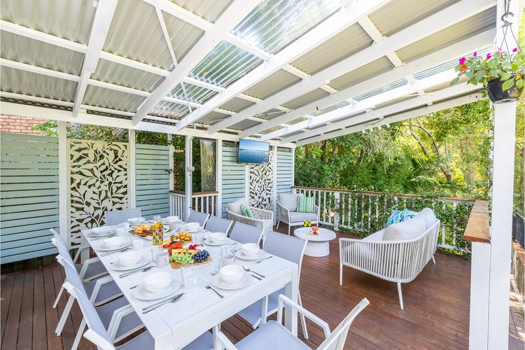 Tropicality –  Private family retreat with solar heated pool