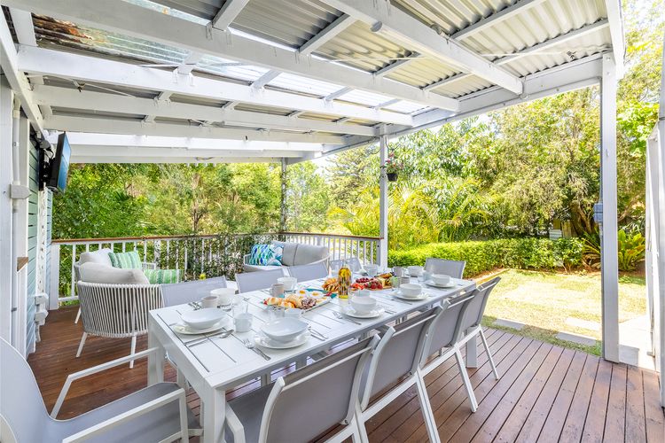 Tropicality –  Private family retreat with solar heated pool
