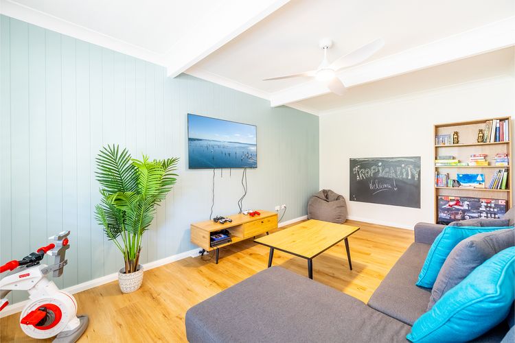 Tropicality –  Private family retreat with solar heated pool