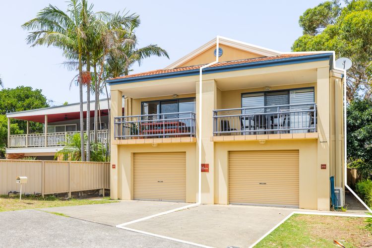 Pet friendly La Costa, 2/1a Messines St – air con and Wi-Fi