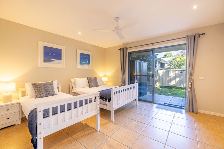 Pet friendly La Costa, 2/1a Messines St – air con and Wi-Fi