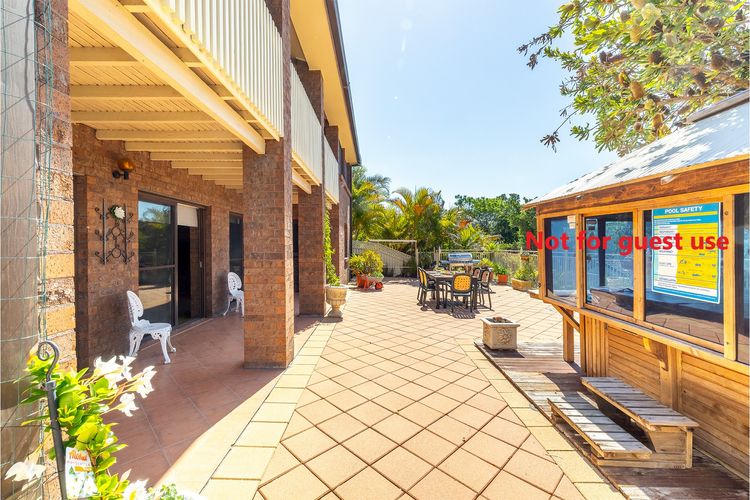 Casa Carinho, 24 Wallawa Rd – spectacular water views, pet friendly, air con and Wi-Fi