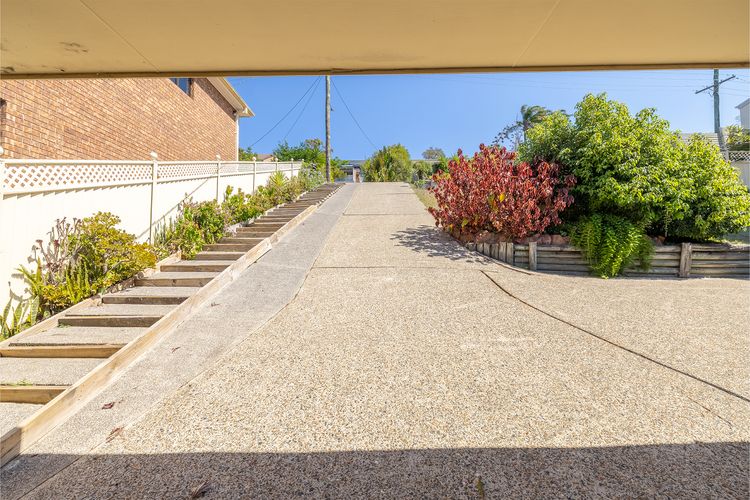 Casa Carinho, 24 Wallawa Rd – spectacular water views, pet friendly, air con and Wi-Fi