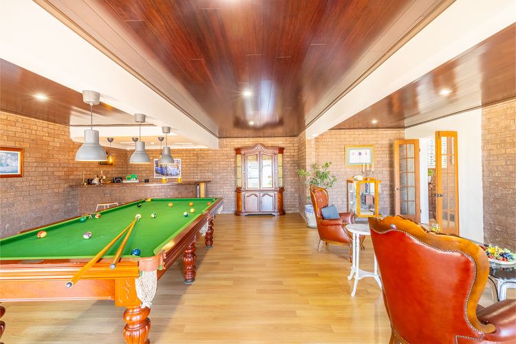 Casa Carinho, 24 Wallawa Rd – spectacular water views, pet friendly, air con and Wi-Fi