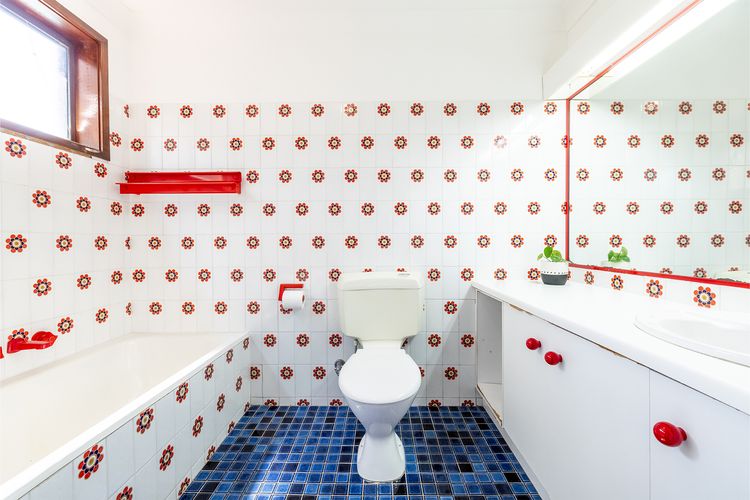 Casa Carinho, 24 Wallawa Rd – spectacular water views, pet friendly, air con and Wi-Fi