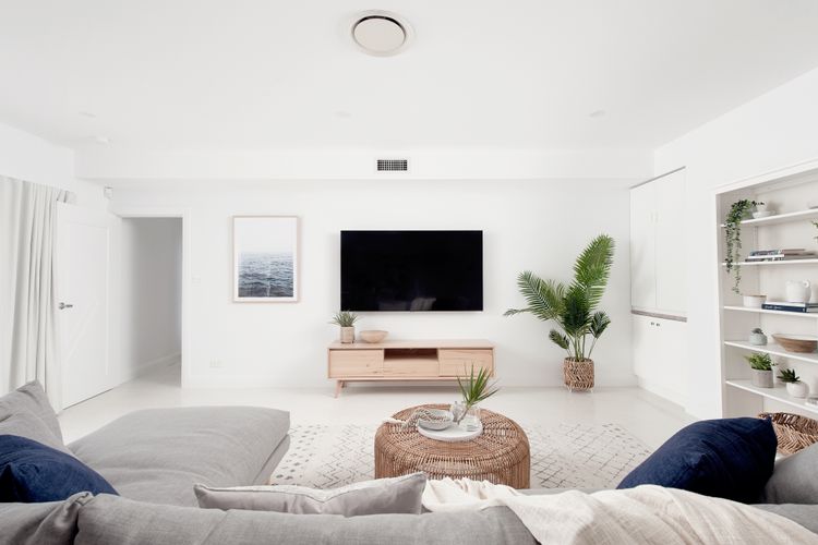 57 Tomaree Rd – air con, Wi-Fi and boat parking