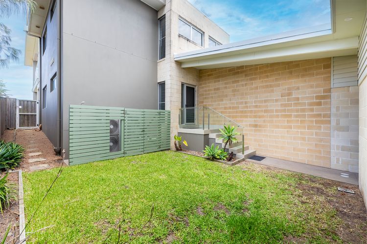 Ocean on the Rocks, 1/21 Ocean Ave – waterfront, Wi-Fi, Ducted Air Conditioning