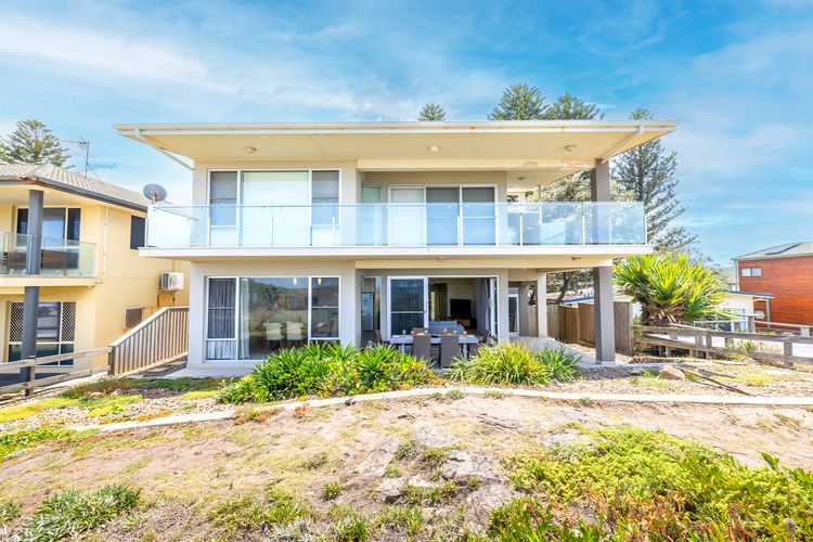 Ocean on the Rocks, 1/21 Ocean Ave – waterfront, Wi-Fi, Ducted Air Conditioning