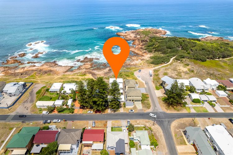 Ocean on the Rocks, 1/21 Ocean Ave – waterfront, Wi-Fi, Ducted Air Conditioning