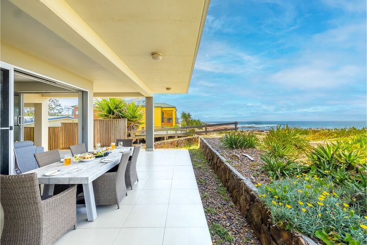 Ocean on the Rocks, 1/21 Ocean Ave – waterfront, Wi-Fi, Ducted Air Conditioning