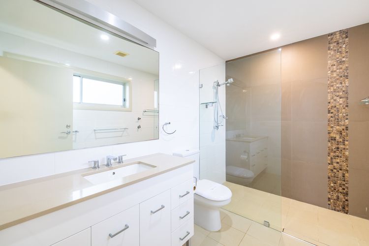 Ocean on the Rocks, 1/21 Ocean Ave – waterfront, Wi-Fi, Ducted Air Conditioning