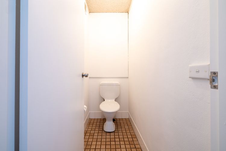 The Poplars, 8/36 Magnus St – fantastic water views, pool and WiFi