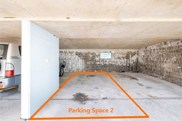 Sunset Towers, 8/25 Donald St – heart of town with water views