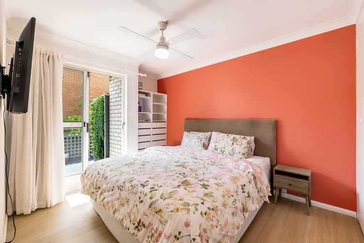 Sunset Towers, 8/25 Donald St – heart of town with water views