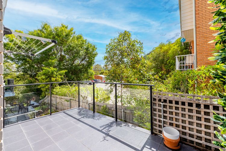 Sunset Towers, 8/25 Donald St – heart of town with water views