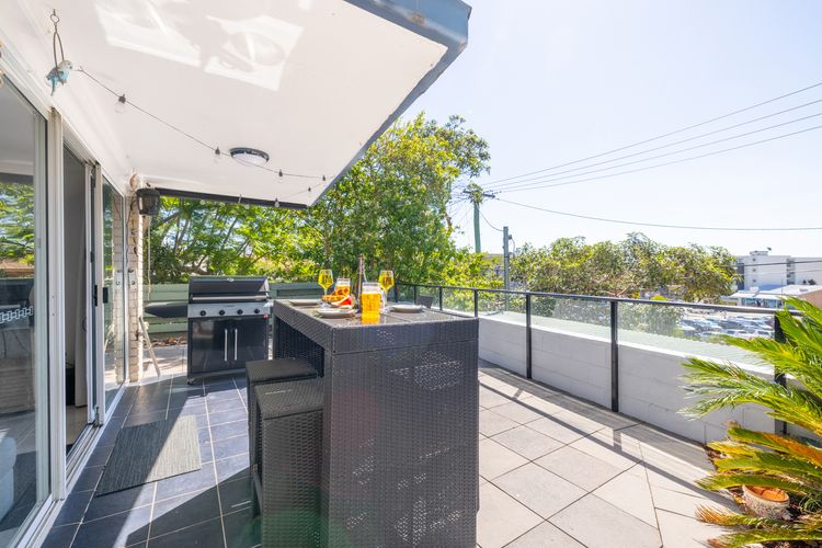 Sunset Towers, 1/25 Donald St- in the heart of town with Wi-Fi and Air Con