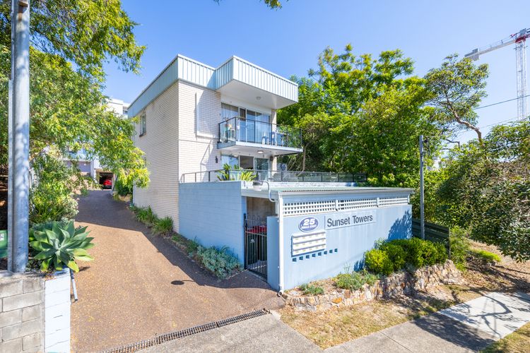 Sunset Towers, 1/25 Donald St- in the heart of town with Wi-Fi and Air Con