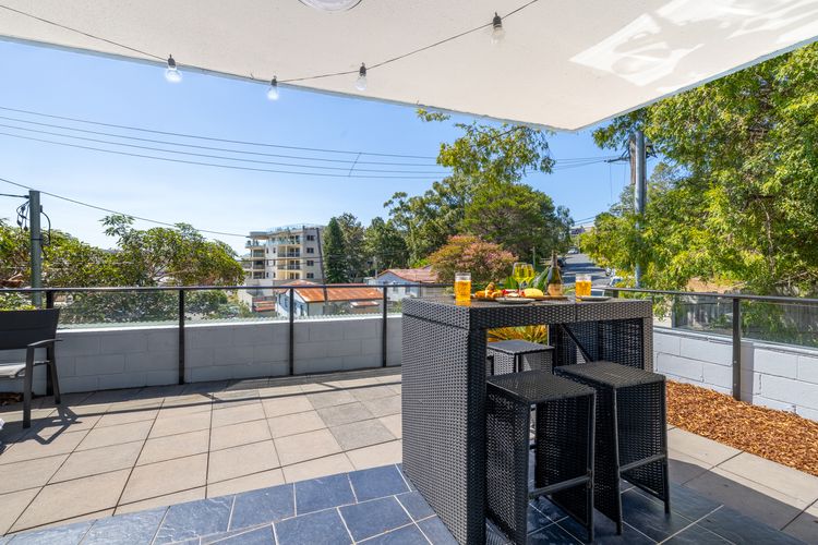 Sunset Towers, 1/25 Donald St- in the heart of town with Wi-Fi and Air Con
